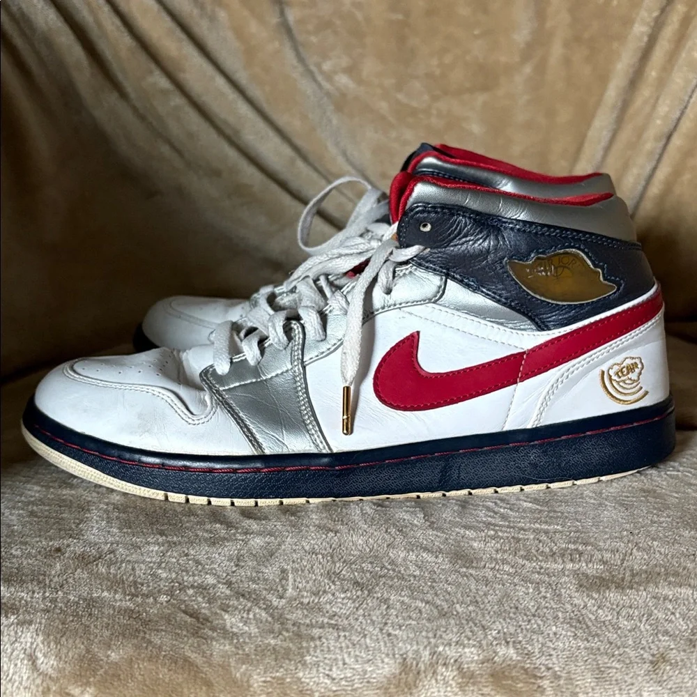 JORDAN 1 RARE RETRO OLYMPIC 2008 Men’s Sneakers